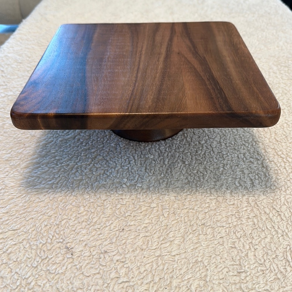Villa Acacia Square Cake Stand